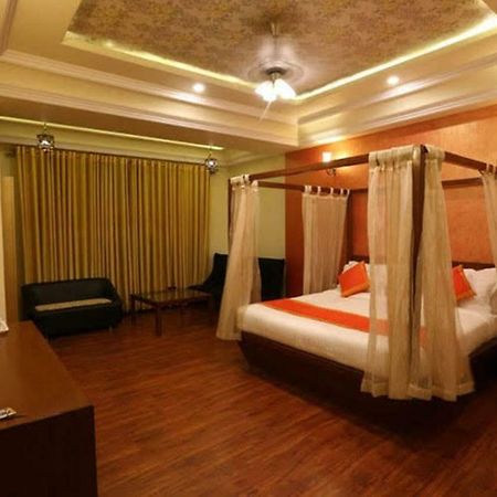 Hotel Golden Sands Jaipur Buitenkant foto