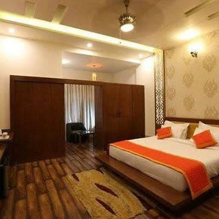 Hotel Golden Sands Jaipur Buitenkant foto