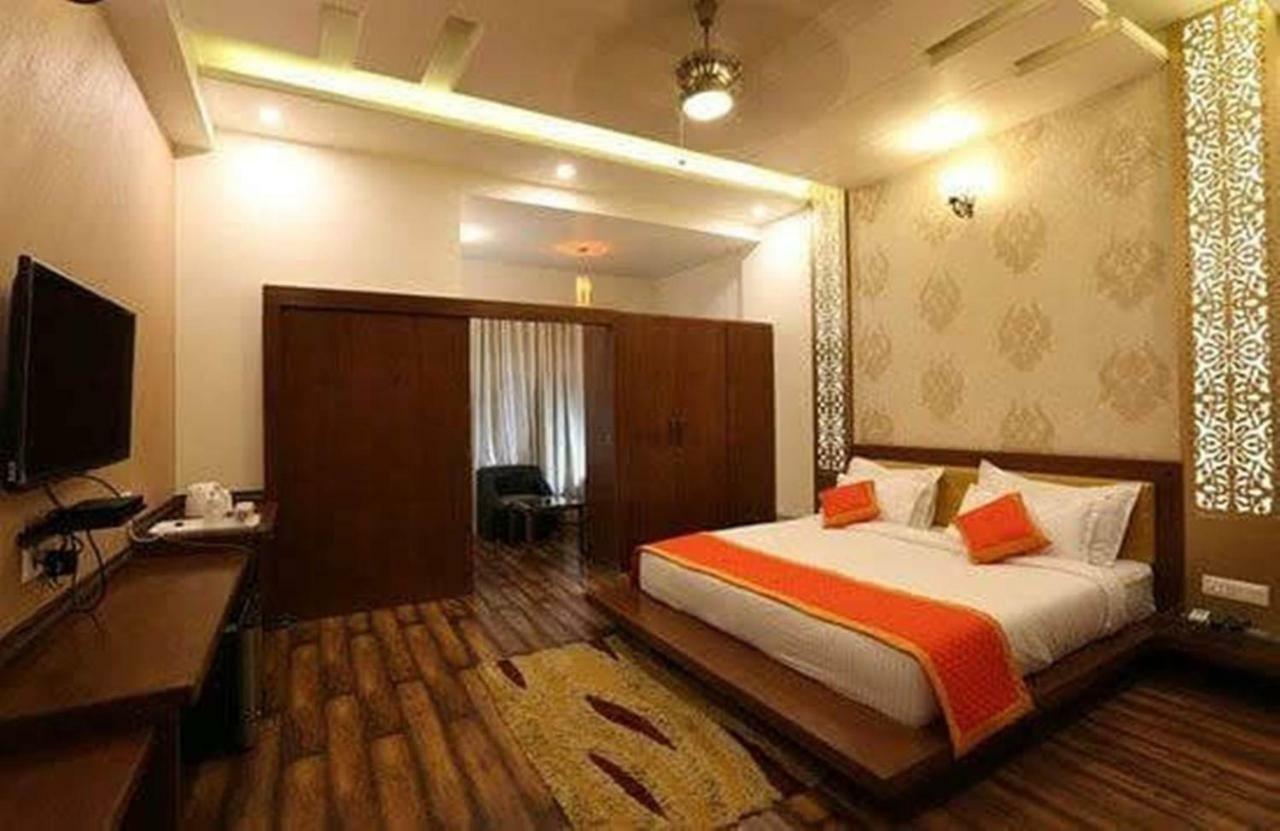 Hotel Golden Sands Jaipur Buitenkant foto